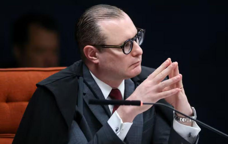 Zanin nega liminar para obrigar Senado a instalar CPI do Banco Master