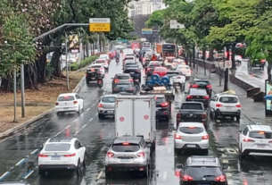 Chuva provoca 537 km de congestionamento em São Paulo; Zona Norte registra 107 km de lentidão