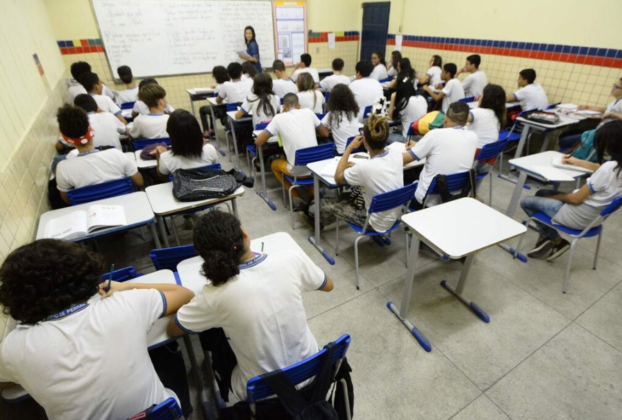 Dia dos Professores: o trabalho invis&iacute;vel de quem continua ensinando mesmo depois que a aula termina